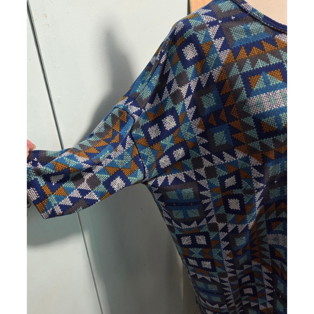 LuLaRoe Carly Dress Medium Blue Geometric Southwestern Print Short Sleeve M - Picture 2 of 5